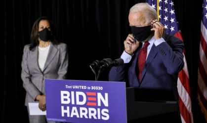 Biden diz que todos os governadores dos EUA deveriam obrigar uso de máscaras