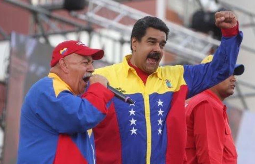 Darío Vivas e Nicolás Maduro em comício
