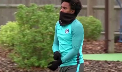 Após saída do Chelsea, Willian assina contrato de três anos com o Arsenal