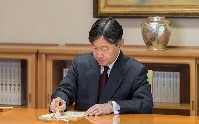 Imperador Naruhito expressa 'profundo remorso' pelo passado de guerra do Japão