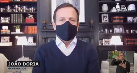 João Doria suspeita de ter pego Covid-19 de embalagem