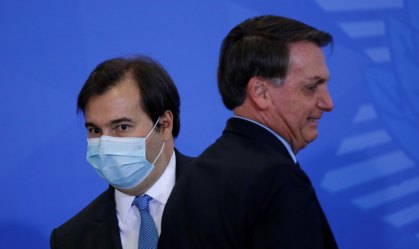 Em encontro a sós, Maia promete a Bolsonaro ajuda na pauta econômica