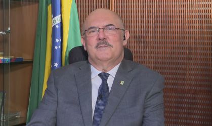 O ministro da Educação, Milton Ribeiro, fala à CNN