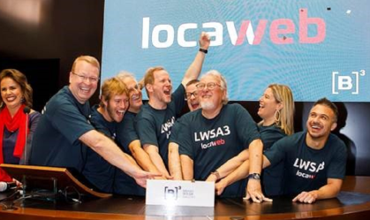 Executivos e acionistas da Locaweb na estreia na B3 em fevereiro de 2020