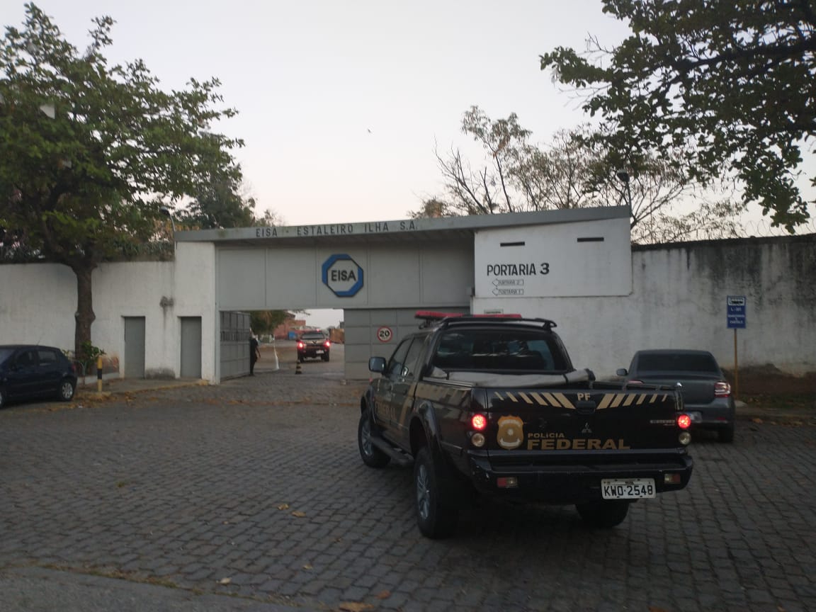 Entrada do estaleiro Ilha S.A. Eisa, na Ilha do Governador, zona norte do RJ