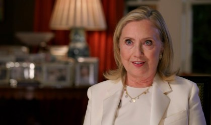 Hillary Clinton diz que republicanos usam criminalidade para "assustar eleitores"