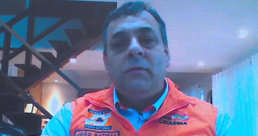 O coronel João Batista Cordeiro Jr., chefe da Defesa Civil de Santa Catarina, fa