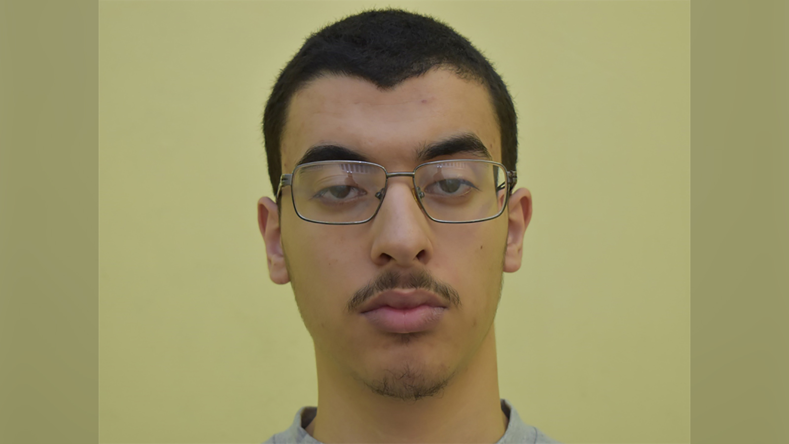 Hashem Abedi ajudou e motivou seu irmão, Salman, segundo a Justiça