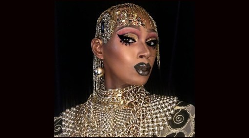 Chi Chi DeVayne competiu nas temporadas 3 e 8 do  reality RuPaul's Drag Race