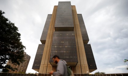 Boletim Focus prevê nova baixa no IPCA e diminui expectativa de PIB