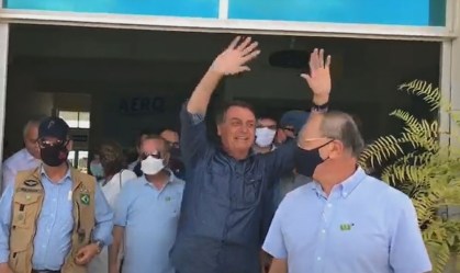 Bolsonaro entrega moradias no RN durante 3ª visita ao Nordeste em um mês