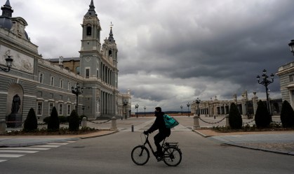 Maioria dos países adiou impostos; Brasil tem medidas tímidas, diz Insper