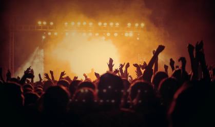 Universidade alemã promove show com público para testar retorno à normalidade