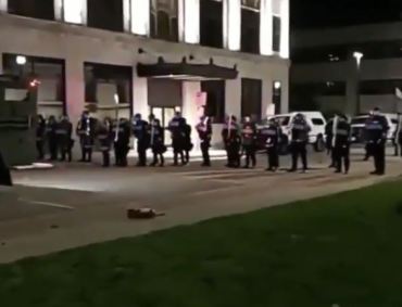 Vídeo compartilhado nas redes sociais identificado como protesto em Kenosha, apó