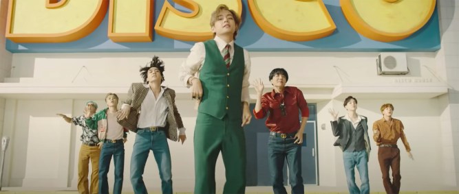 Vídeo de Dynamite, do grupo de k-pop BTS