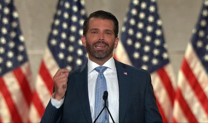 Trump Jr. associa Biden à China e faz pregação anticomunista em convenção