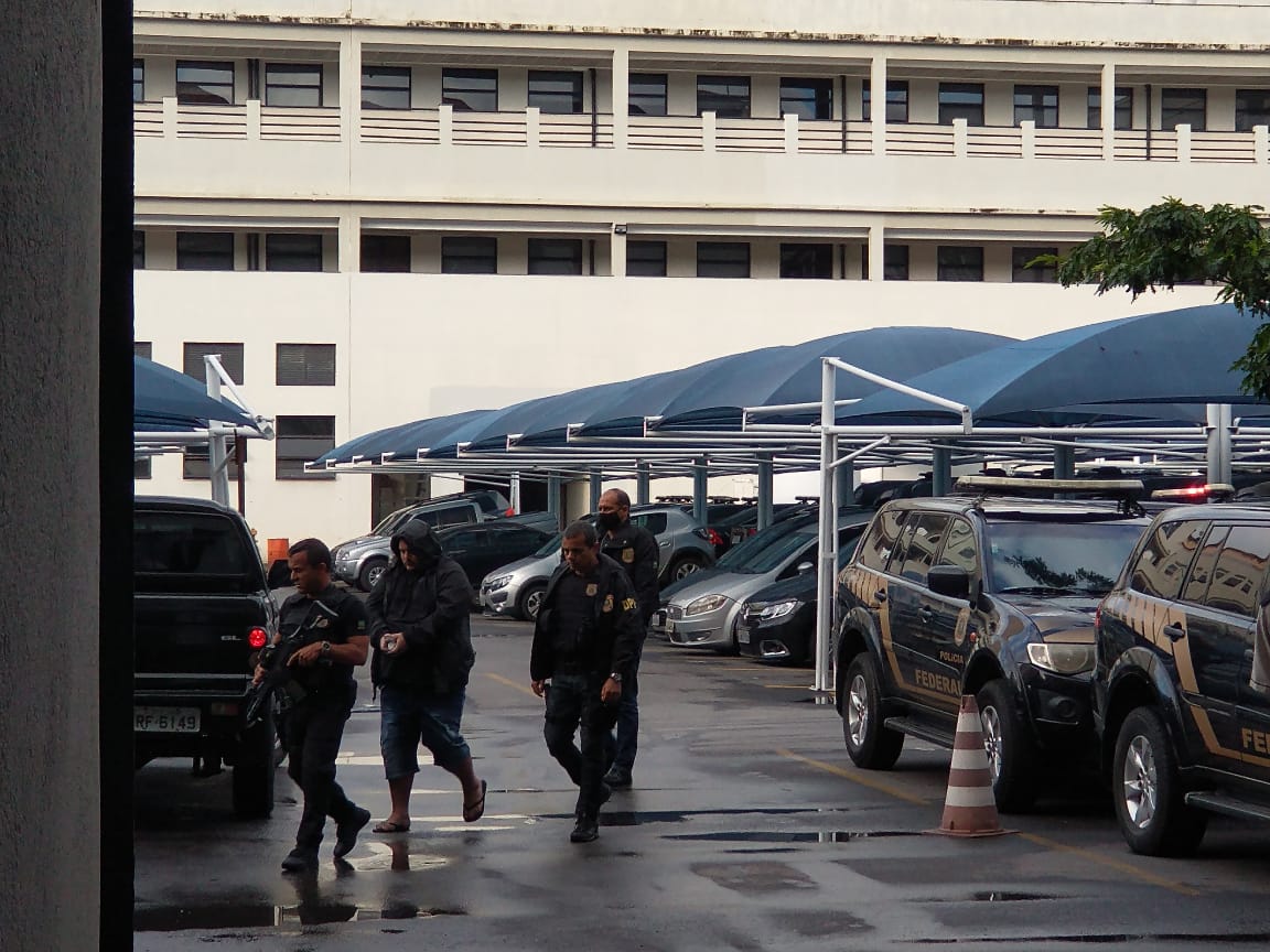 Suspeito é preso durante operação da PF