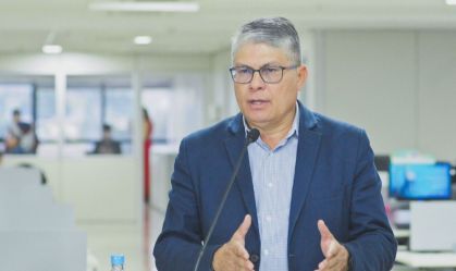 O secretário de Saúde do Distrito Federal, Francisco Araújo