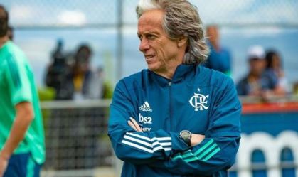 Benfica, de Jorge Jesus, perde de time grego e é eliminado da Liga dos Campeões