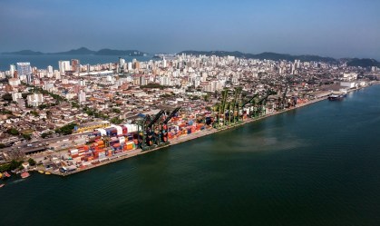 BNDES escolhe consórcio para estudos de privatização do porto de Santos