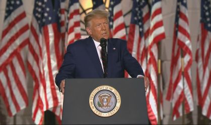 Trump critica Pence: 'Não teve a coragem de fazer o que deveria ter feito'