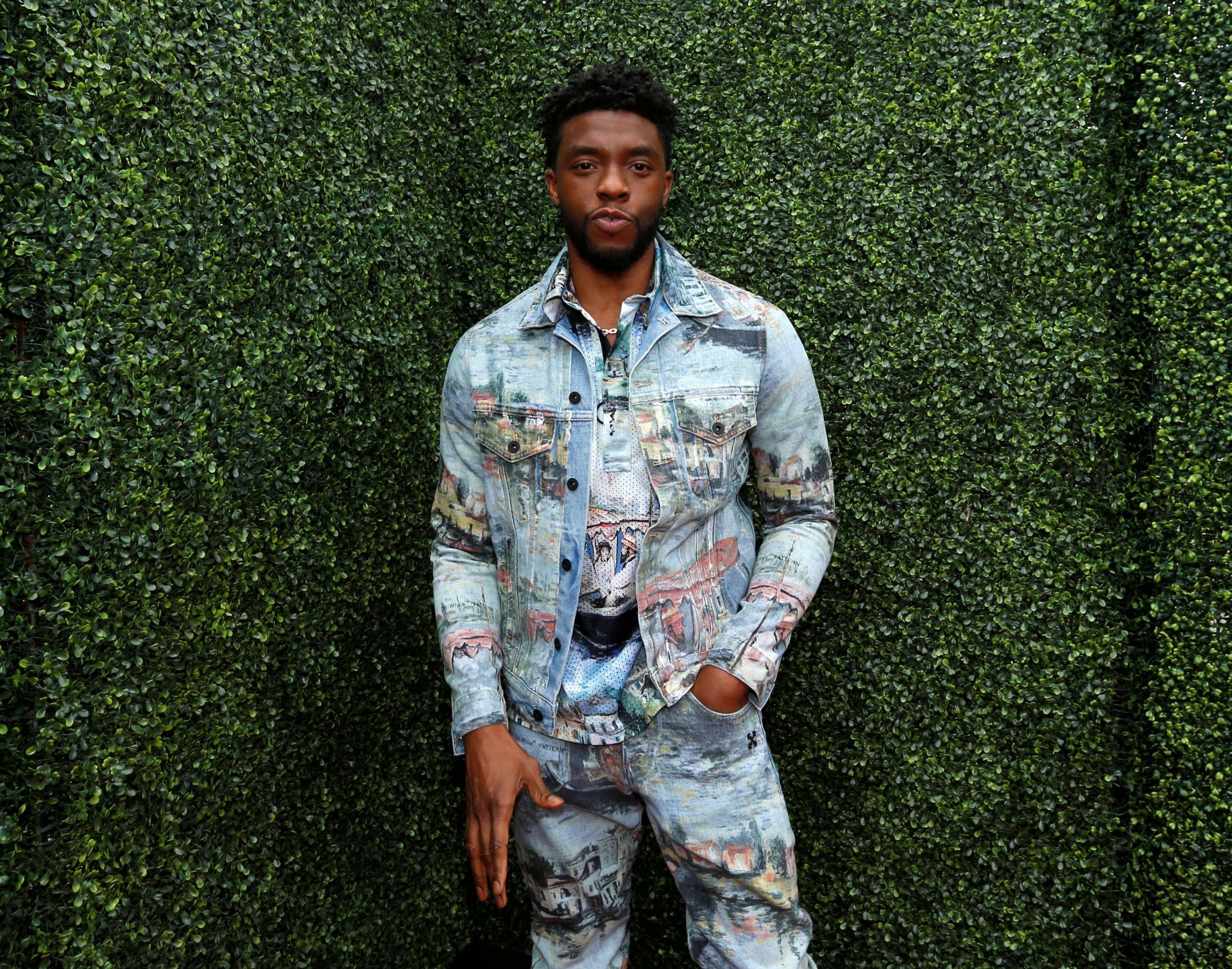 Chadwick Boseman morreu aos 42 anos depois de passar 4 anos lutando contra a doe