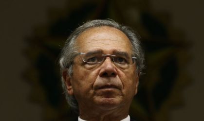 Guedes: jamais usaremos precatórios para financiar programa 'A' ou 'B'