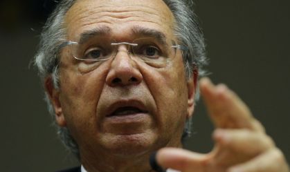 Guedes foi atropelado pela necessidade política do Renda Cidadã, diz Carlos Melo