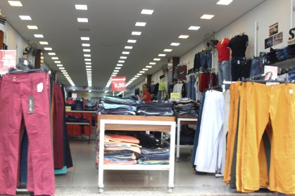 Pouco movimento no comércio no centro de Campinas, interior de São Paulo