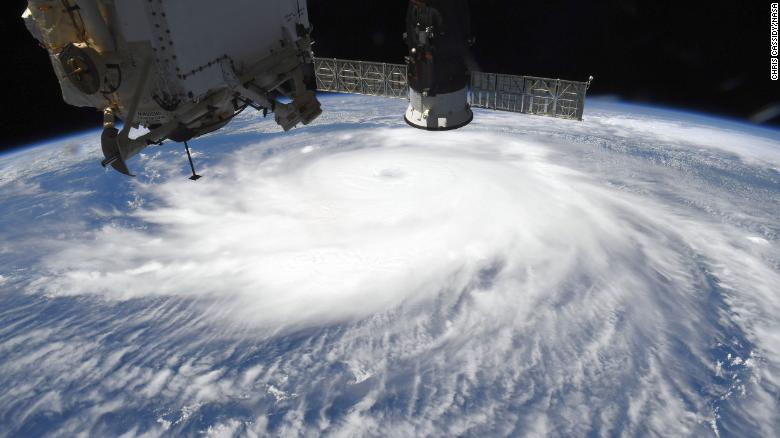 Registro do furacão Laura feito em 26 de agosto, a partir da Estação Espacial In