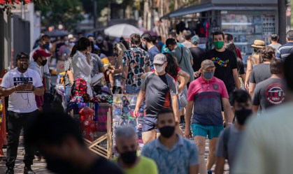 Governo de SP cria 'Bolsa do Povo' para ampliar programas sociais do estado