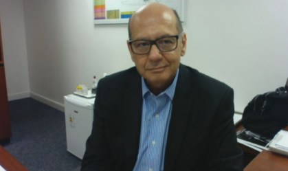 Em cenário otimista, diretor do Butantan prevê vacinação em janeiro