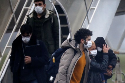 Brasileiros repatriados de Wuhan, China, chegam à base de Anápolis, em Goiás