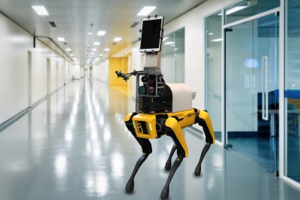 Robô com aparência de cachorro 