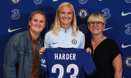 Chelsea anuncia contratação mais cara da história do futebol feminino