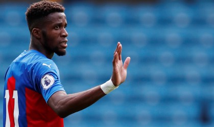 Racismo e homofobia aumentaram no futebol em 2020, diz pesquisa britânica
