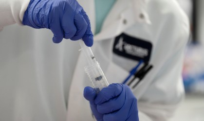 Novo coronavírus pode permanecer em superfícies por três dias, diz estudo