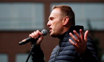 Opositor de Putin, Alexei Navalny é condenado a mais de 19 anos de prisão acusado de extremismo