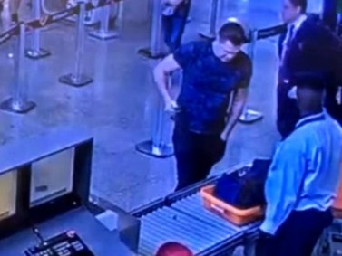 Eduardo Fauzi embarcando para a Rússia