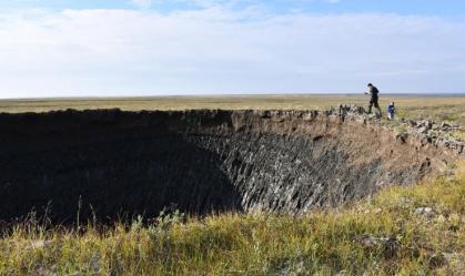 Buracos misteriosos na tundra siberiana podem estar ligados às mudanças do clima
