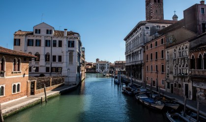 Veneza volta a ter águas cristalinas após ser isolada para conter coronavírus