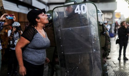 Sob protestos, PIB do Chile encolhe 2,1% no quarto trimestre