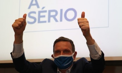 Republicanos confirma candidatura de Crivella à reeleição no Rio