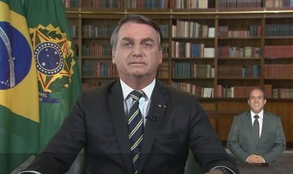 Em pronunciamento, Bolsonaro fala em compromisso com Constituição e democracia