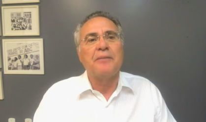 Senador Renan Calheiros tem alta hospitalar após tratamento de tumor no rim