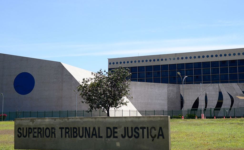 PF prende ex-assessor do STJ suspeito de vender sentenças do tribunal