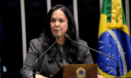 Rose de Freitas deixa Podemos após propor PEC por reeleição no Congresso