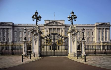 Realidade CNN revela os segredos dos palácios de Elizabeth II