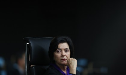 Ministra Ana Arraes