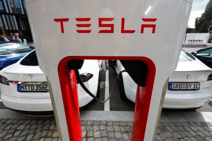Tesla Carregador